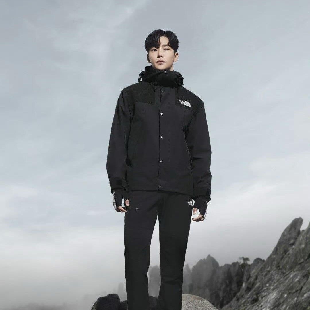 粉丝拍下的路云瞬间