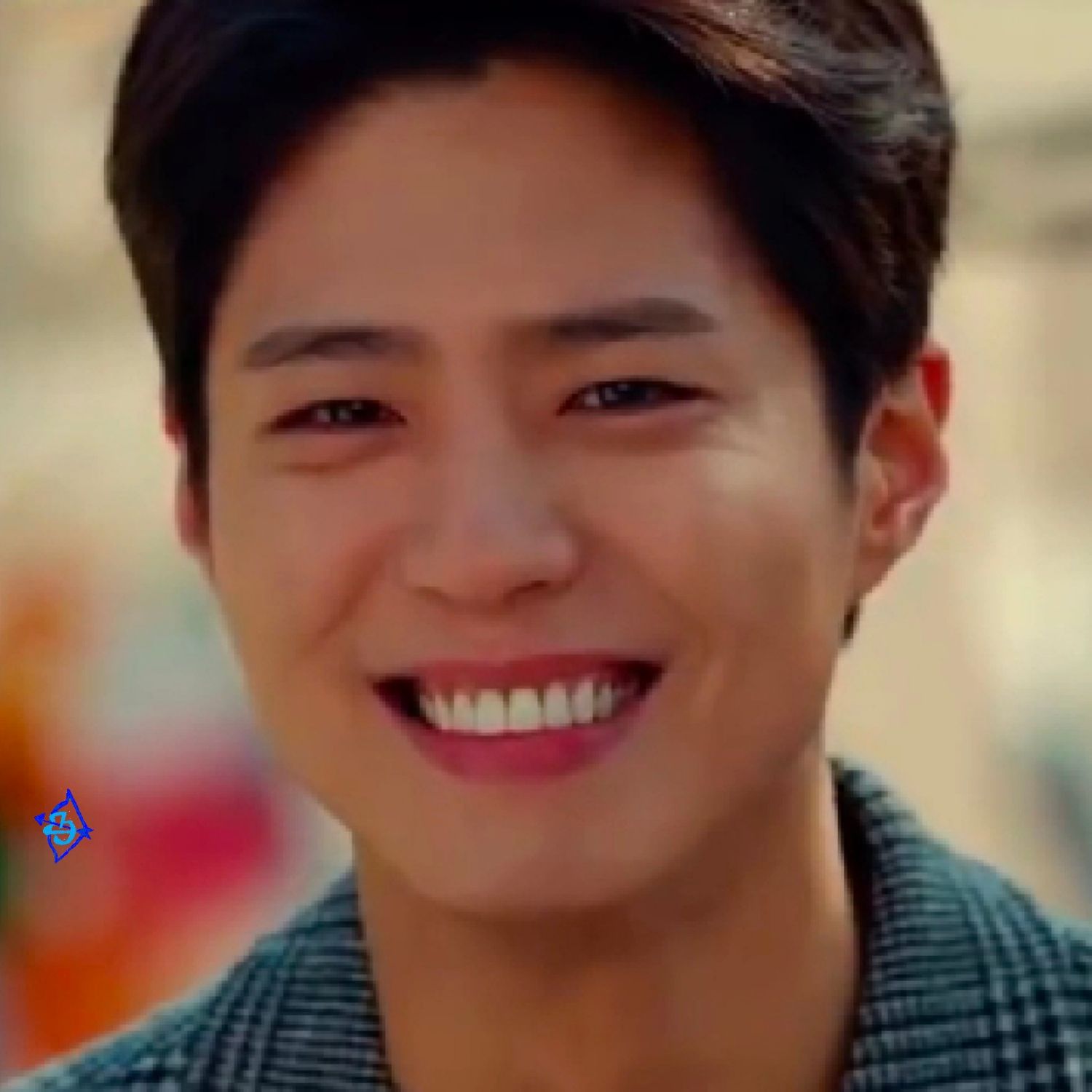 粉絲拍下的朴寶劍瞬間