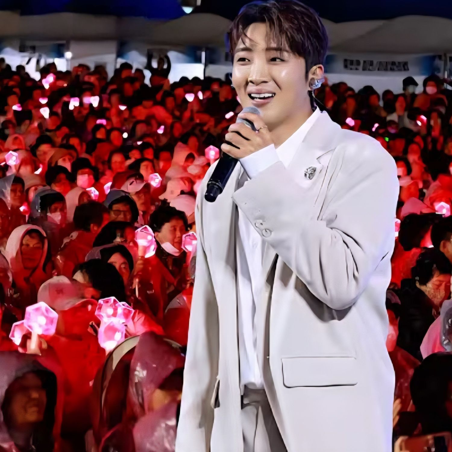 Latest photo of Hwang Yunsung