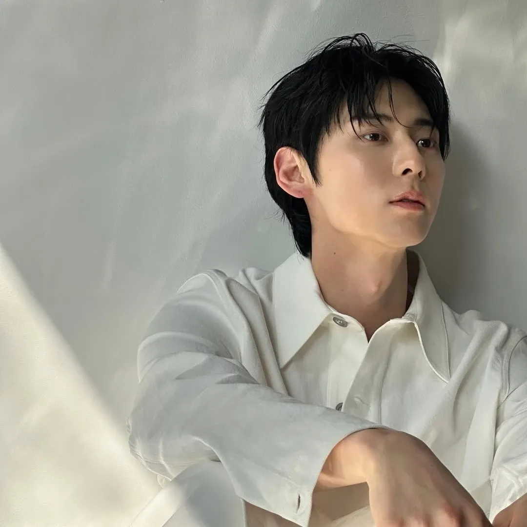 ファン・ミンヒョンの最近の活動ショット