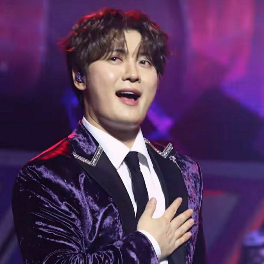 Latest photo of Son Binah