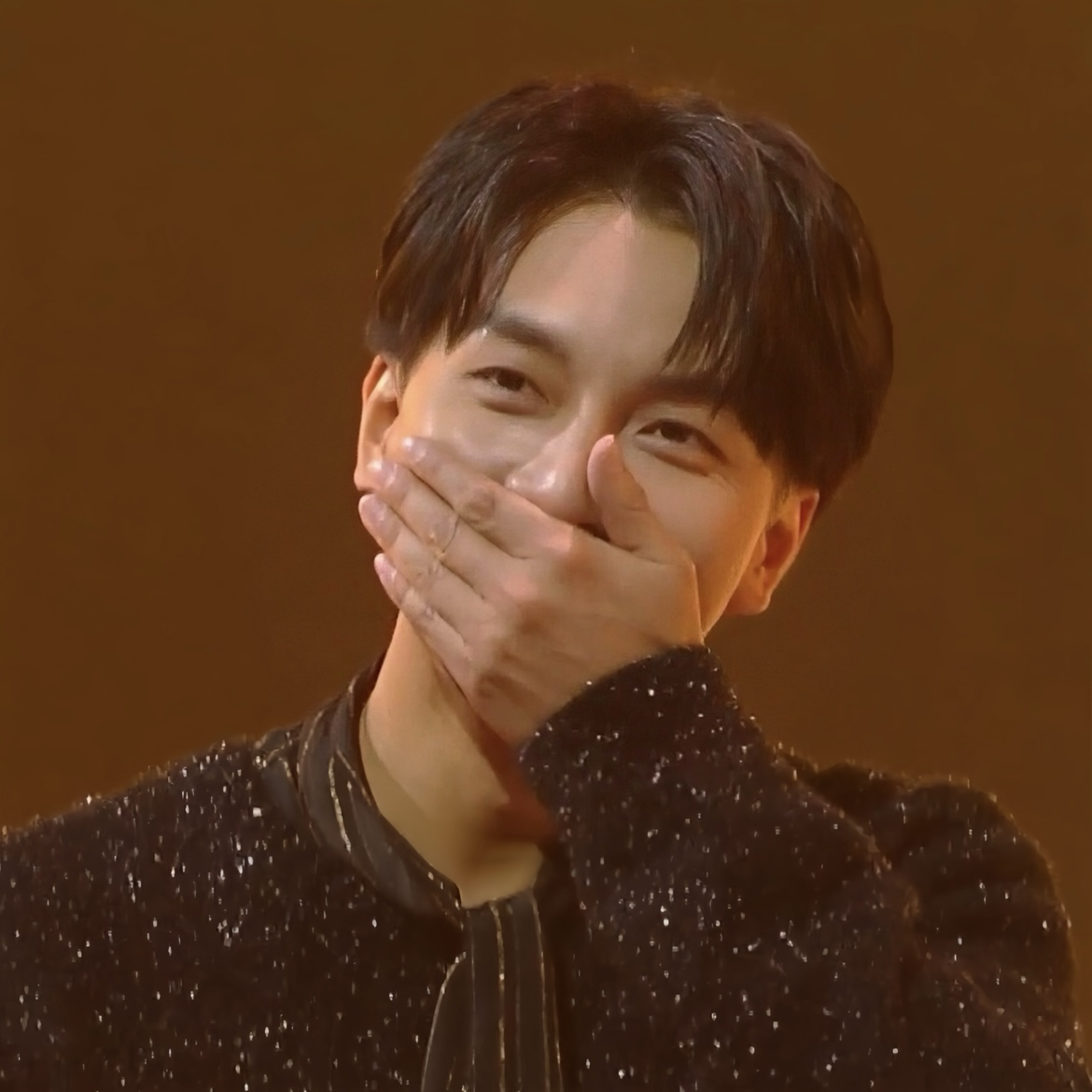 Momen yang diabadikan oleh penggemar Lee Seunggi
