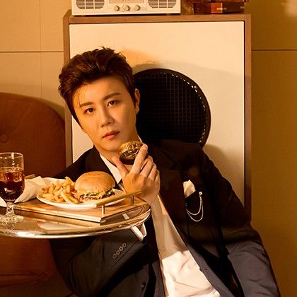 Behind-the-scenes cut of Jin Haesung