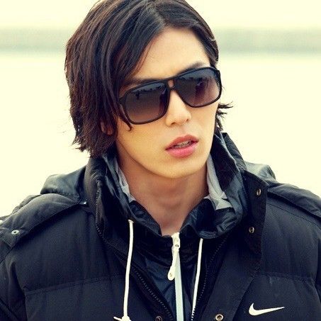 Recent activity shot of Kim Jaewook