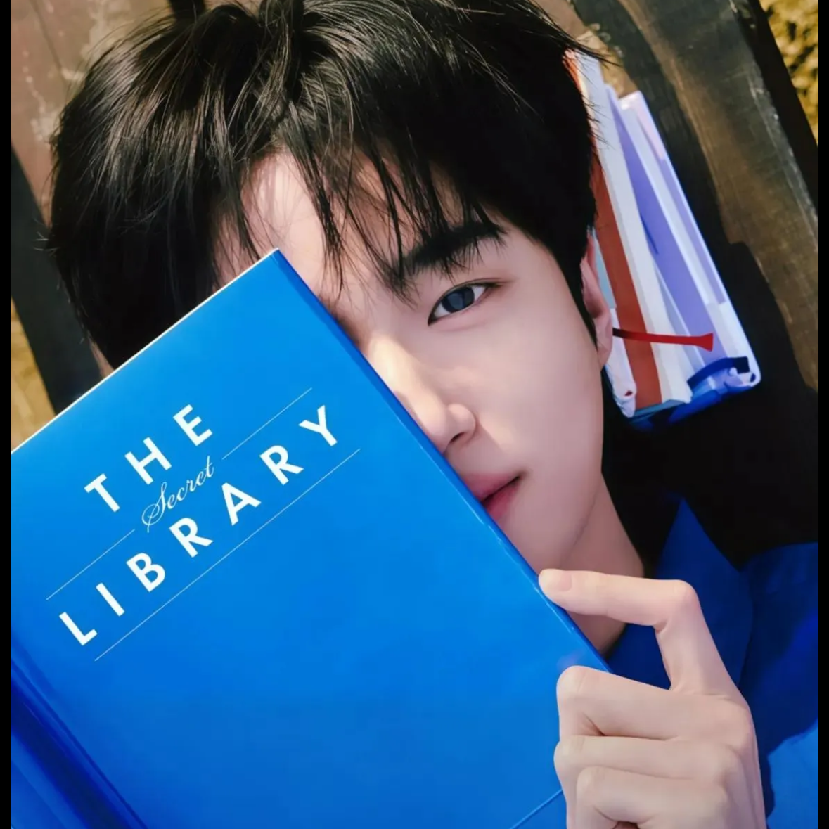 A moment captured by a fan of Byeon Wooseok
