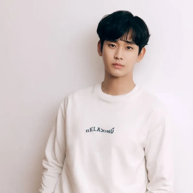 A moment captured by a fan of Kim Soohyun