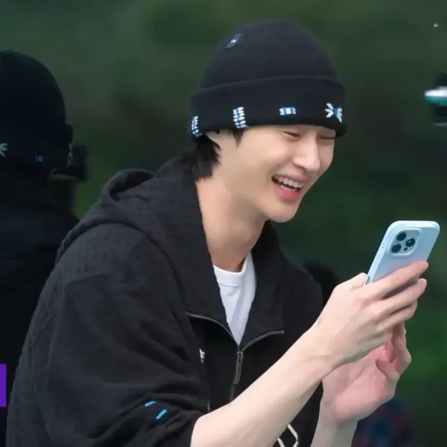 Latest photo of Byeon Wooseok