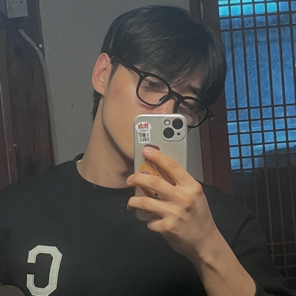 Recent activity shot of Lee Minjae