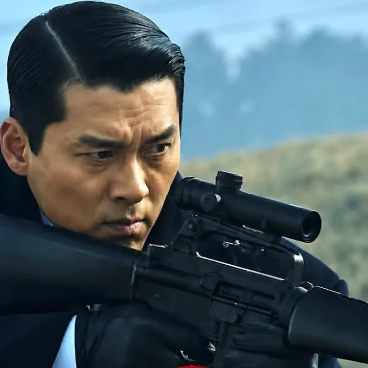Foto kegiatan terbaru dari Hyun Bin