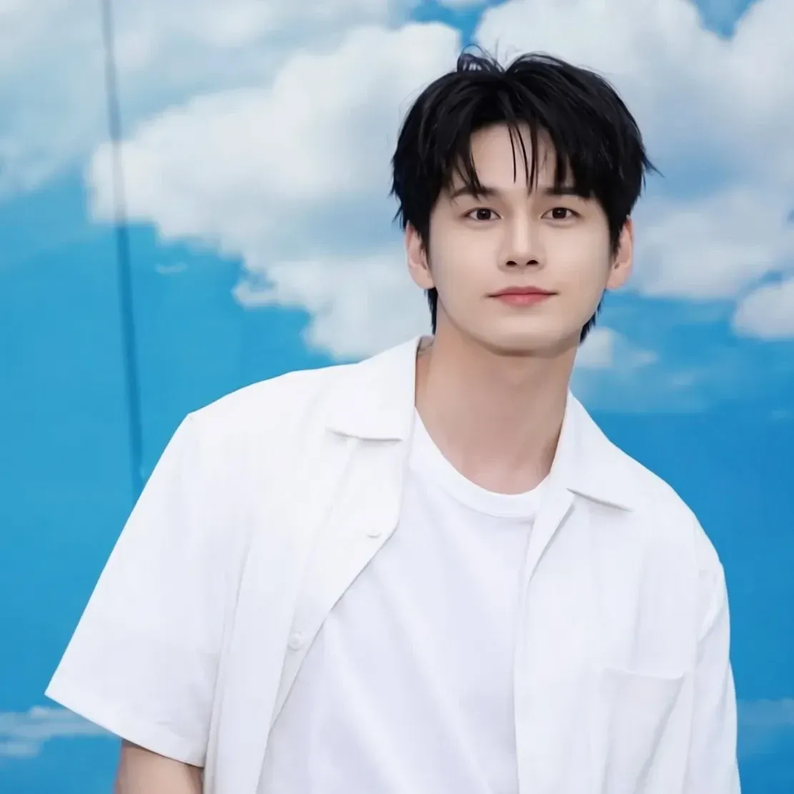 Momen yang diabadikan oleh penggemar Ong Seongwu