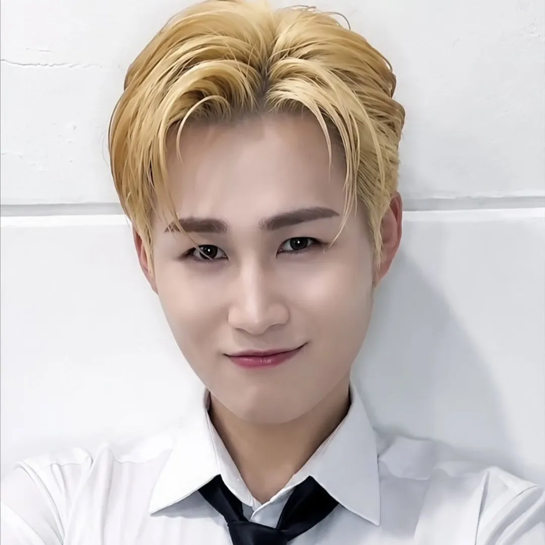 김희재 최근 활동샷