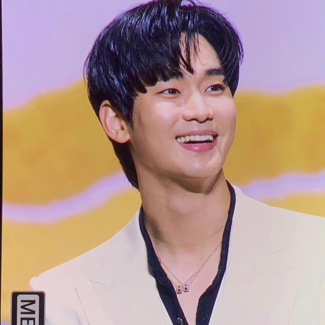 Recent activity shot of Kim Soohyun