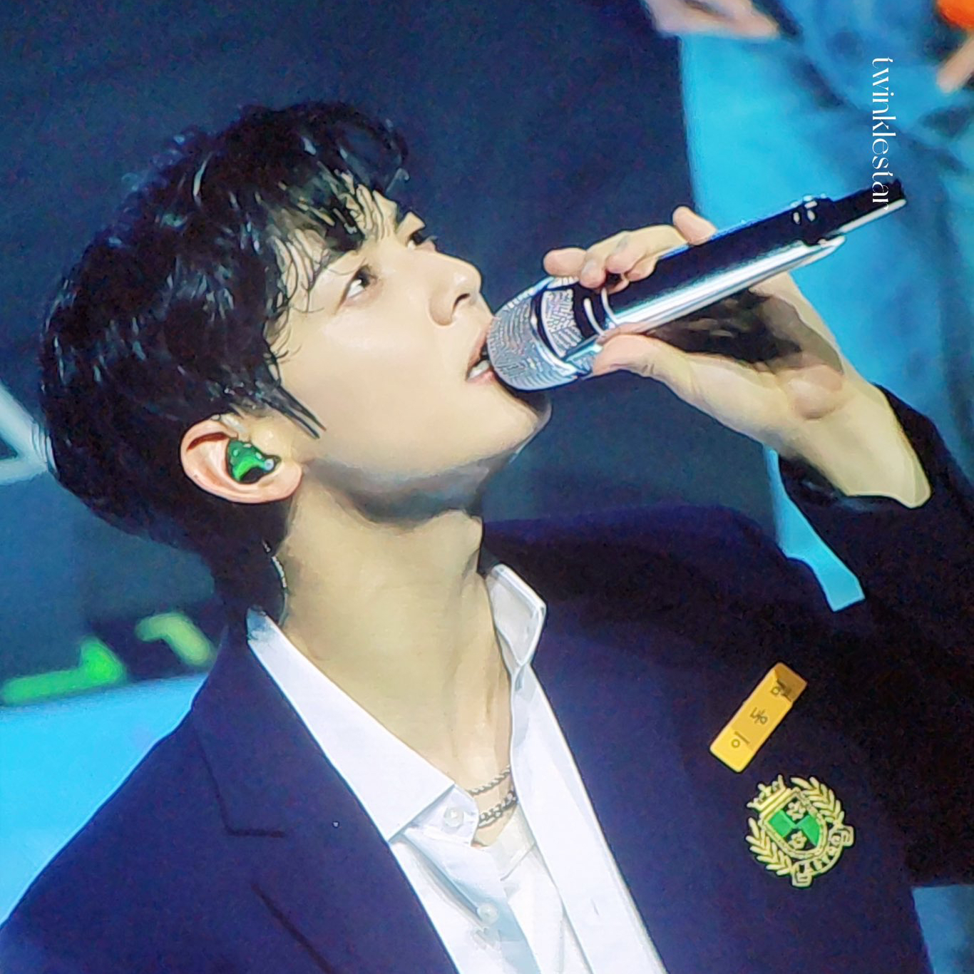 Behind-the-scenes cut of Cha Eunwoo