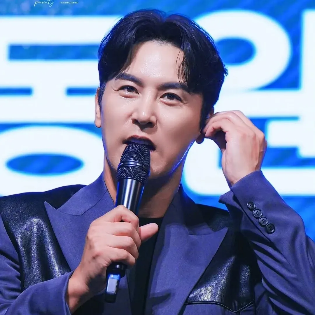 Recent activity shot of Jang Minho