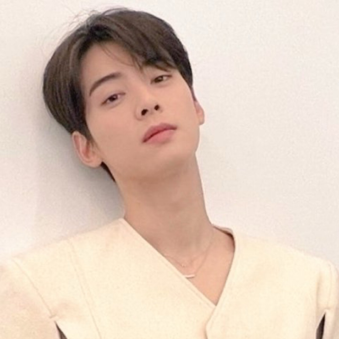 Latest photo of Cha Eunwoo