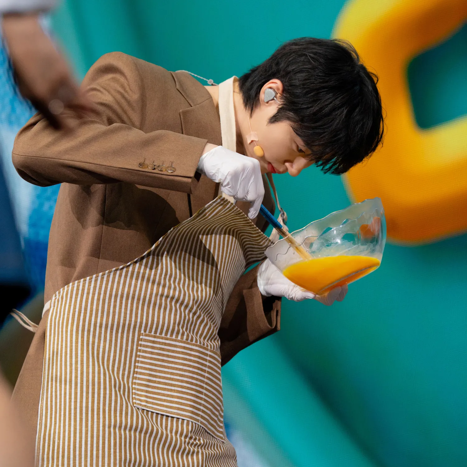 Behind-the-scenes cut of Byeon Wooseok