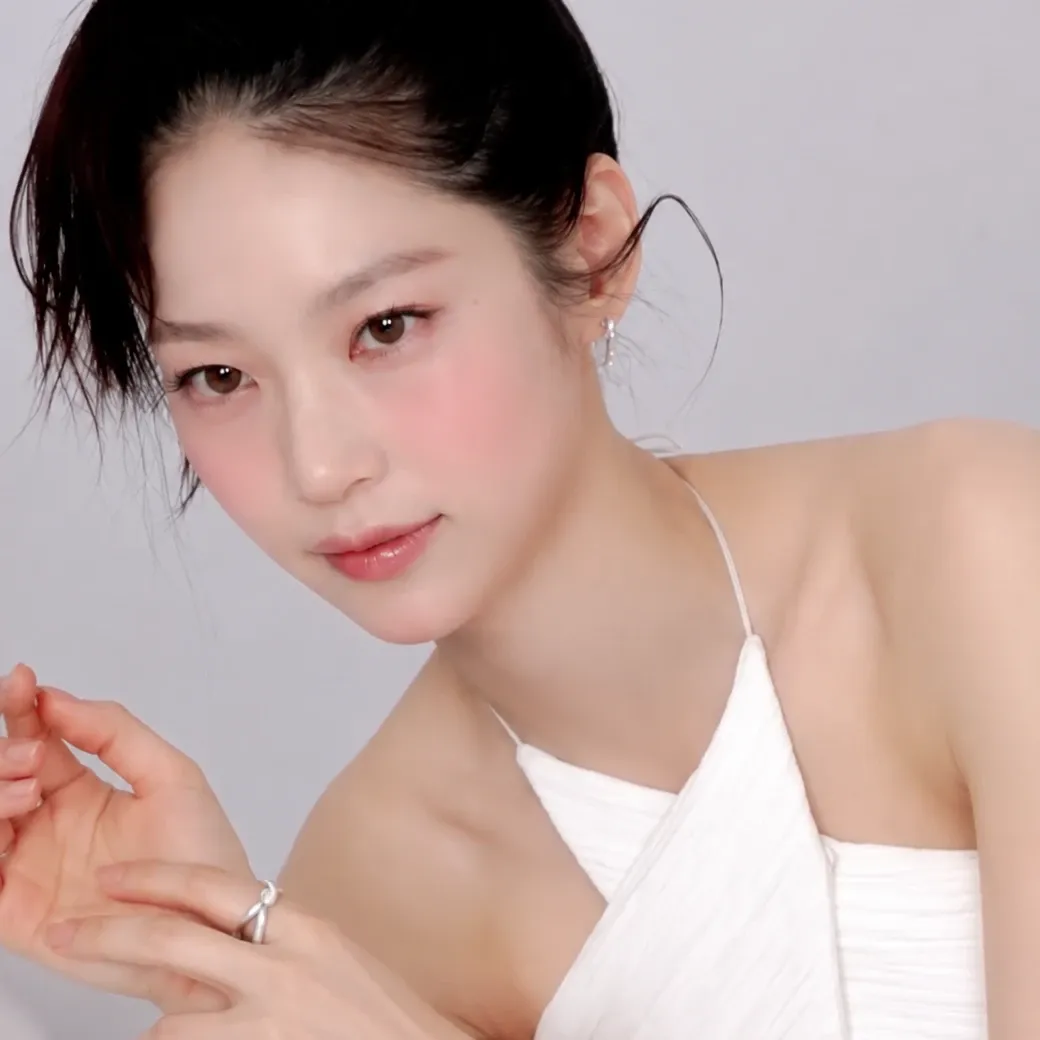 Behind-the-scenes cut of Gong Seungyeon