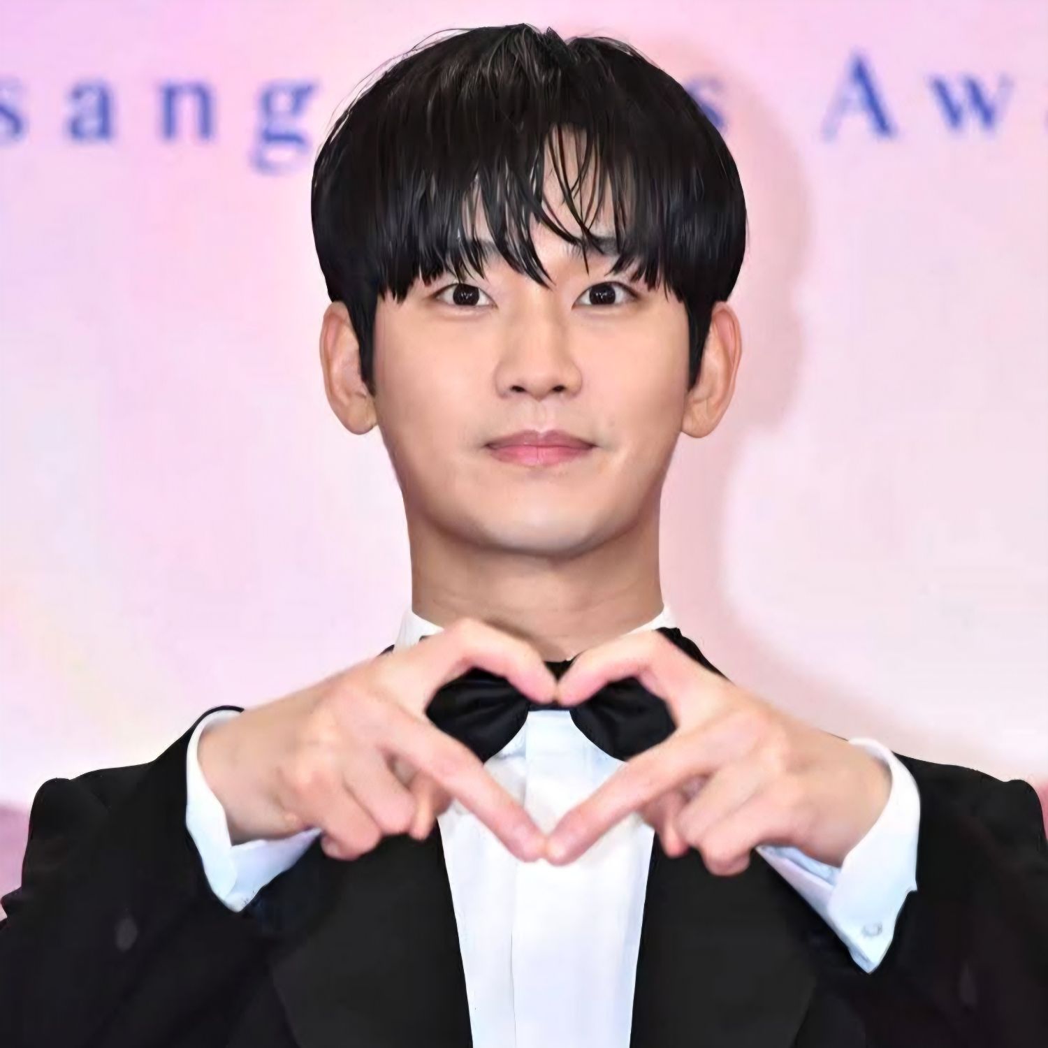 A moment captured by a fan of Kim Soohyun