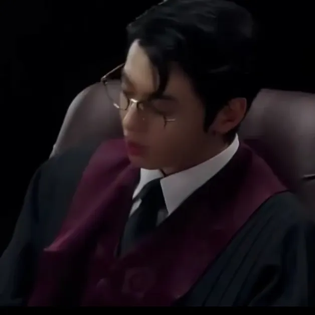 Latest photo of Cha Eunwoo