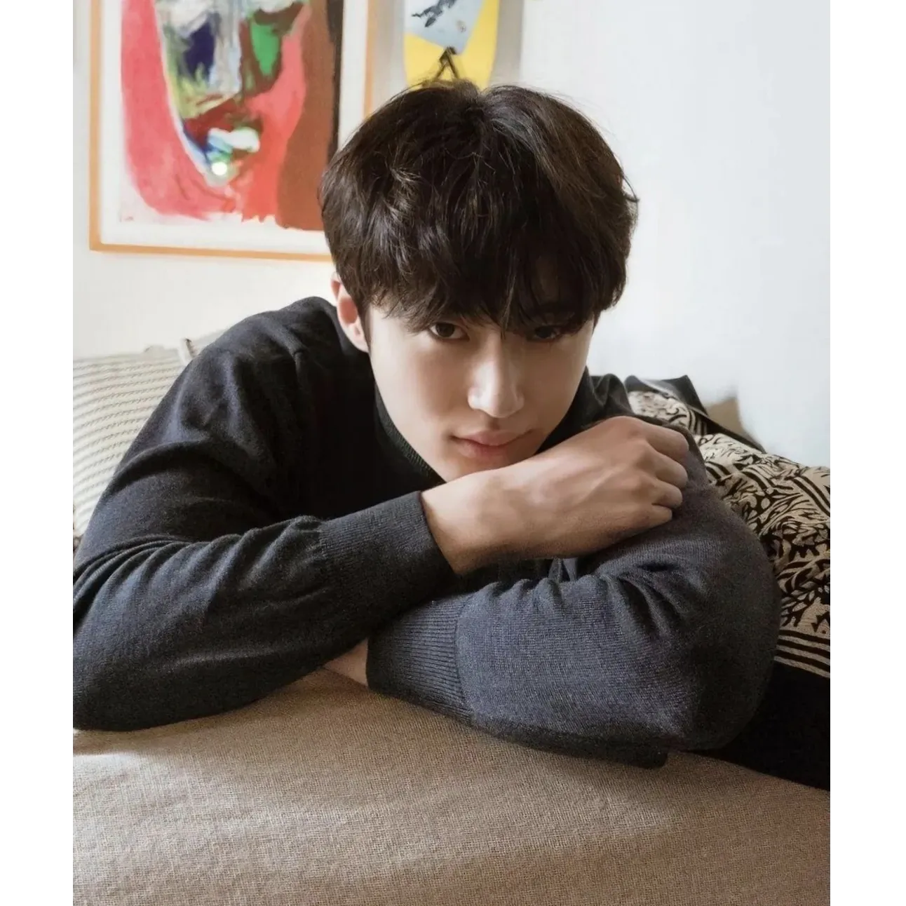 Behind-the-scenes cut of Byeon Wooseok