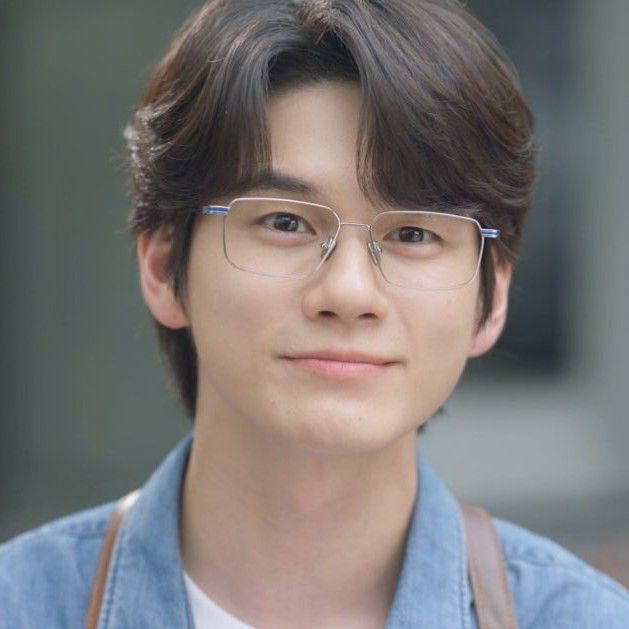 Recent activity shot of Ong Seongwu