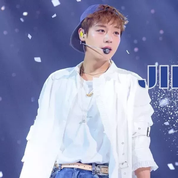 Recent activity shot of Park Jihoon