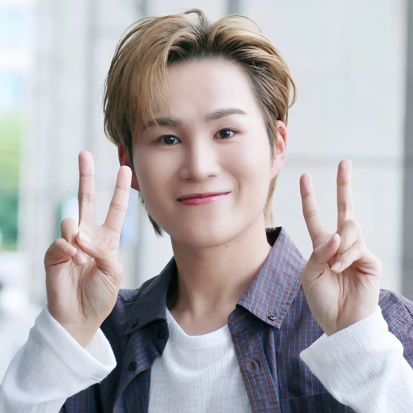 김희재의 비하인드 컷