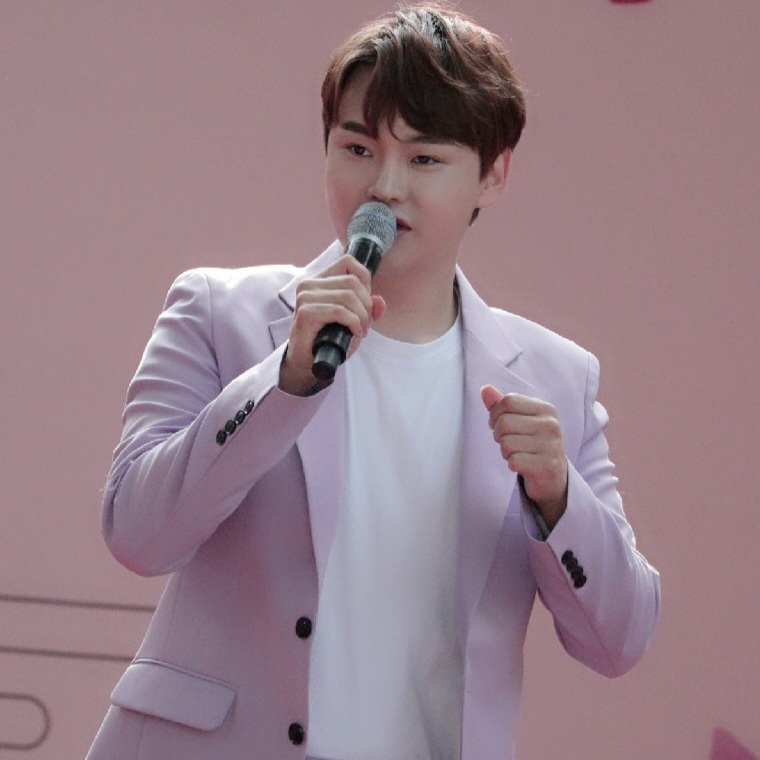 粉絲拍下的朴瑞鎮瞬間