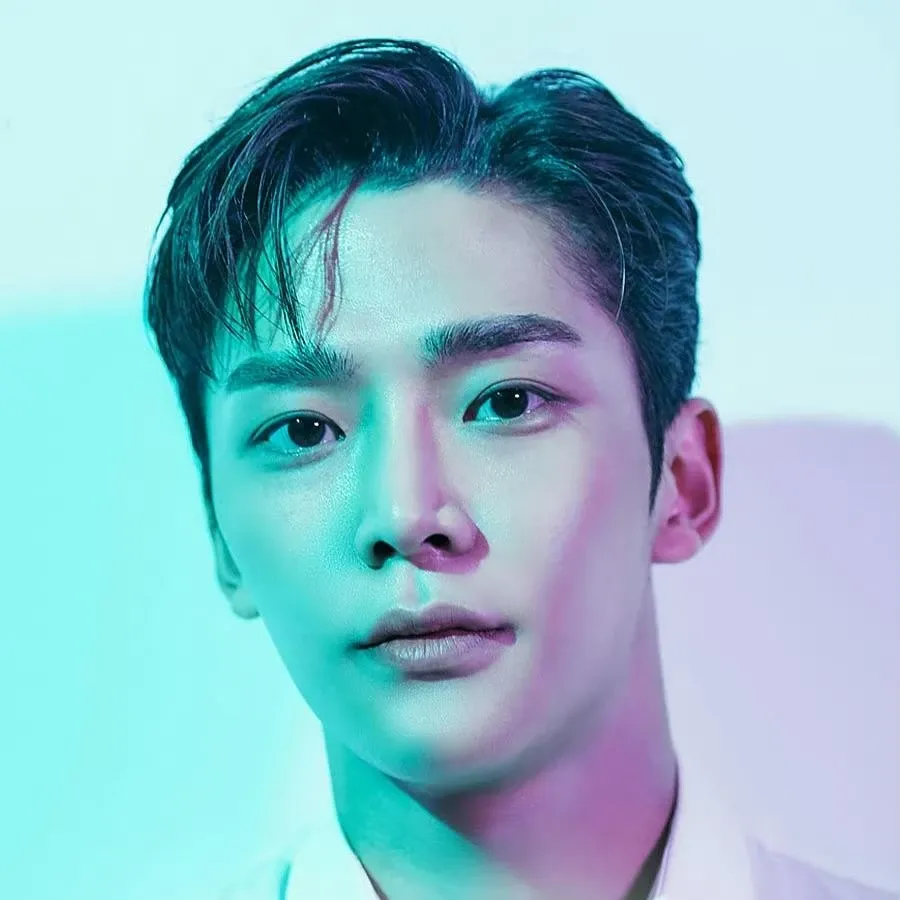 Foto kegiatan terbaru dari Rowoon