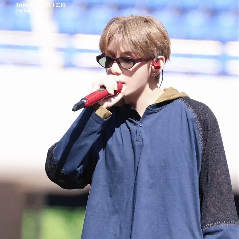 A moment captured by a fan of Kim Taehyung (V)