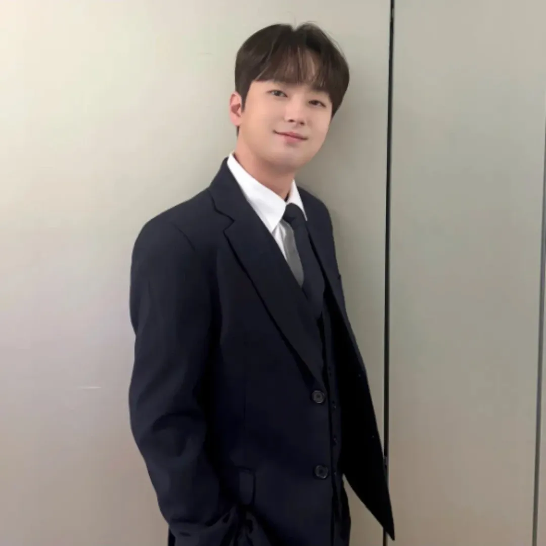 이찬원의 최신 사진