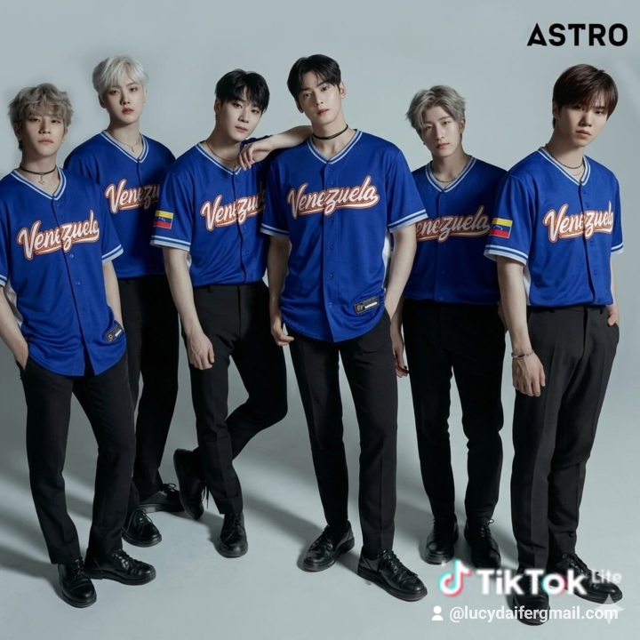 Recent activity shot of Cha Eunwoo