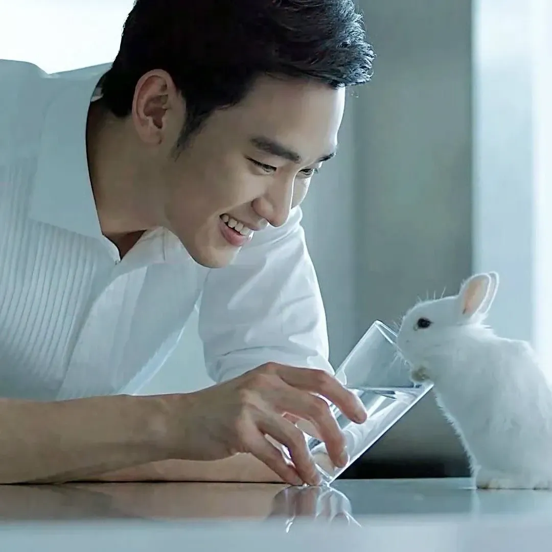 Behind-the-scenes cut of Kim Soohyun