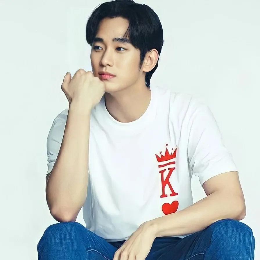 A moment captured by a fan of Kim Soohyun