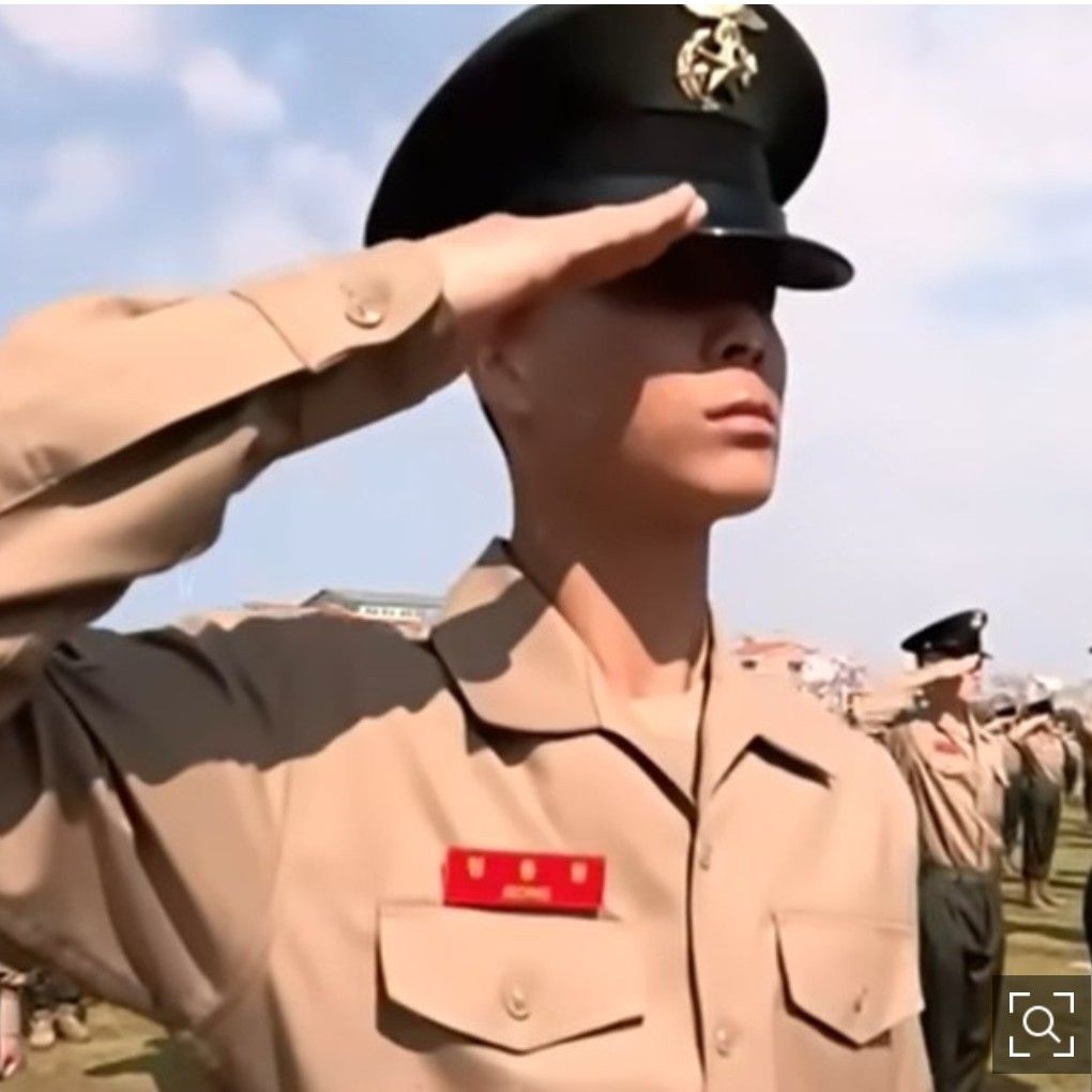 A moment captured by a fan of Jeong Dongwon