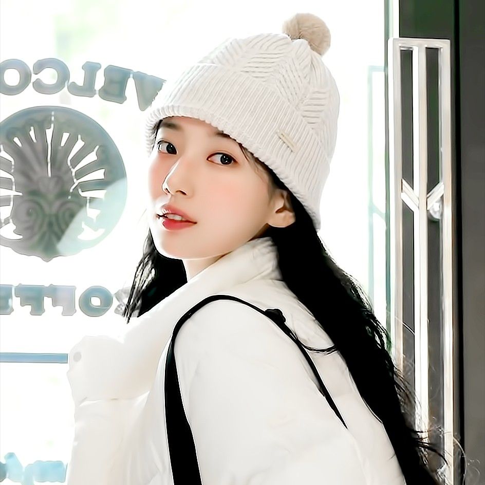 Latest photo of Bae Suzy