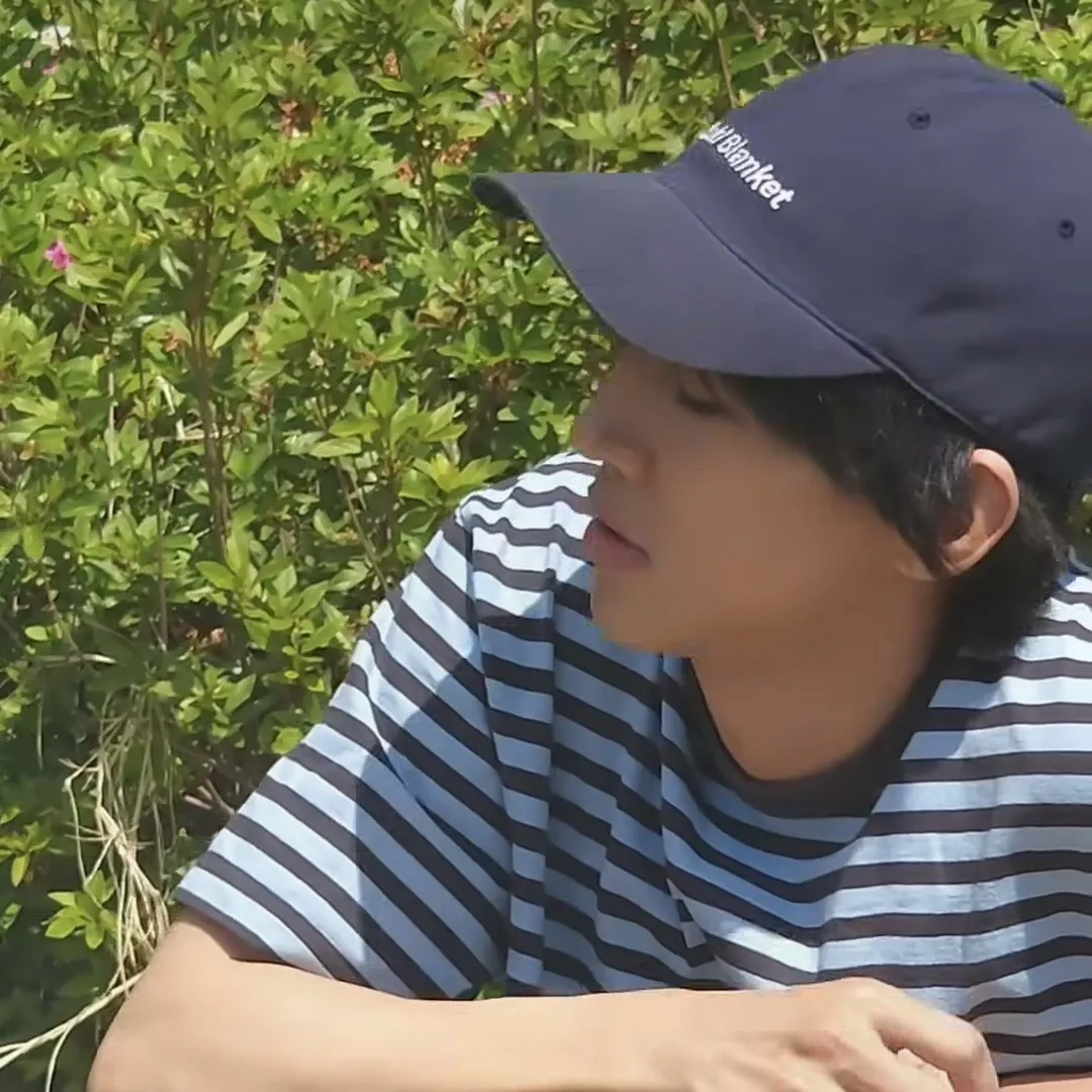 Recent activity shot of Lee Seungyoon