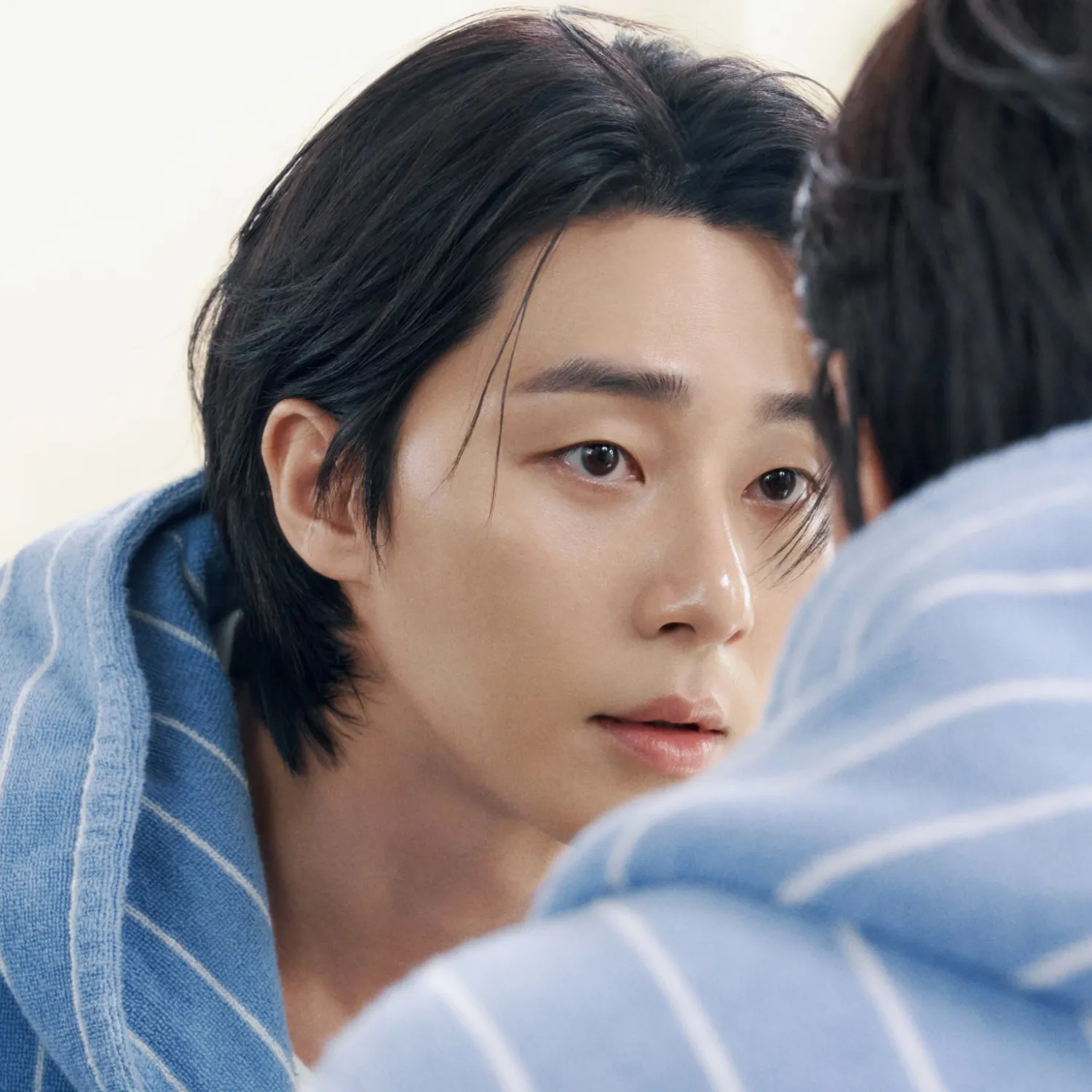 Behind-the-scenes cut of Park Seojoon