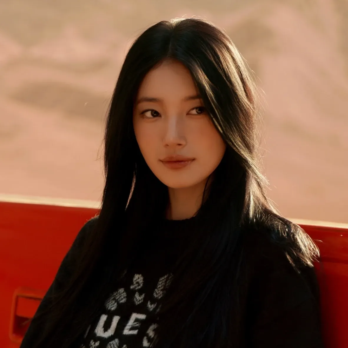 Latest photo of Bae Suzy