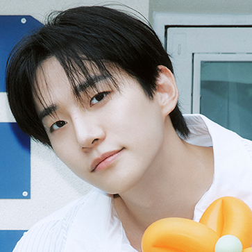 Recent activity shot of Lee Junho