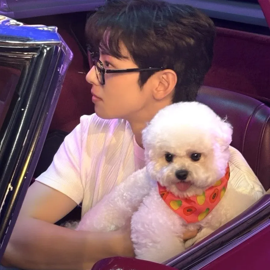 Latest photo of Cha Eunwoo