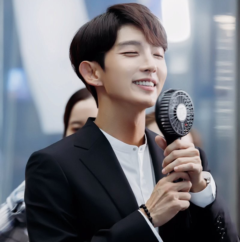 이준기 최근 활동샷