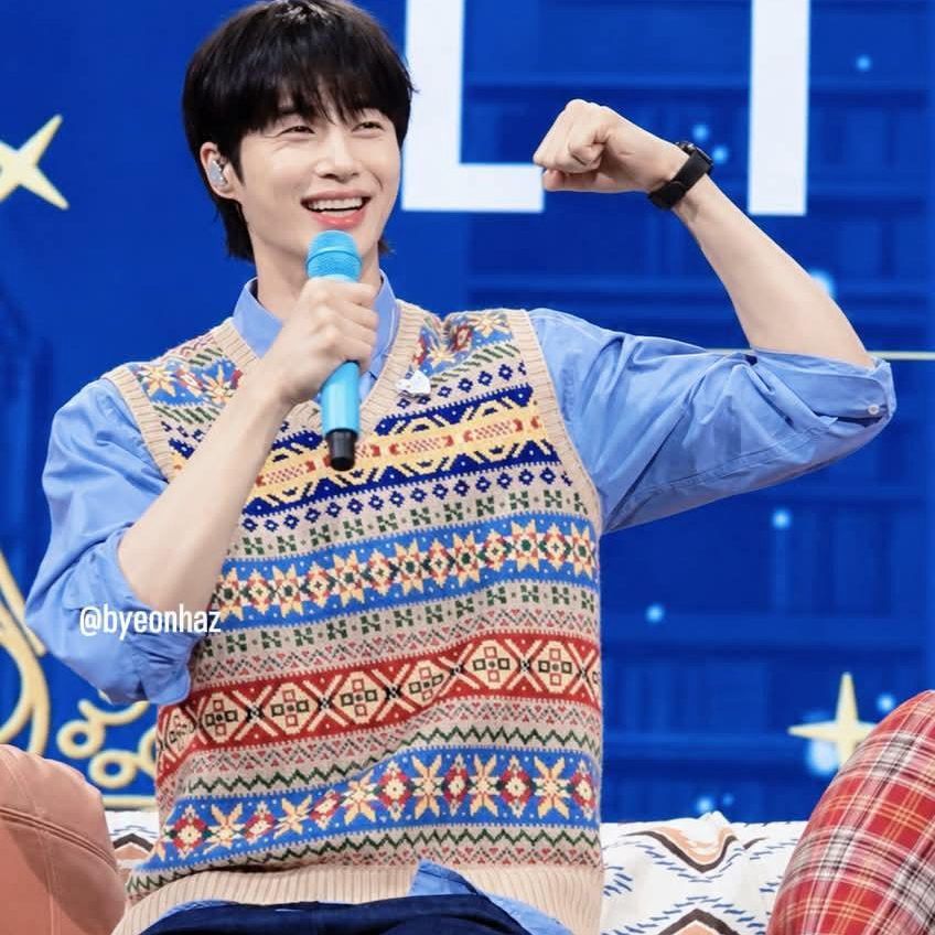 Latest photo of Byeon Wooseok