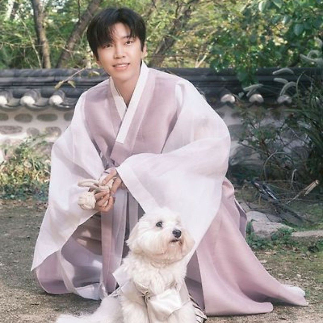 Foto kegiatan terbaru dari Lim Youngwoong