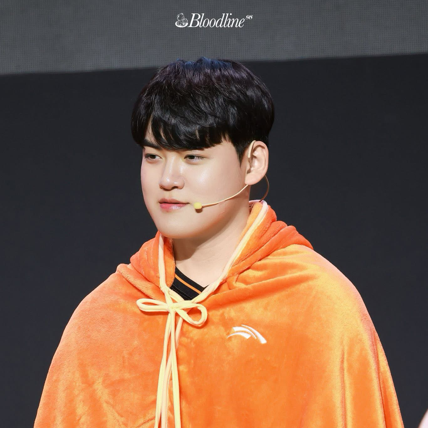 Gumayusi的最新照片