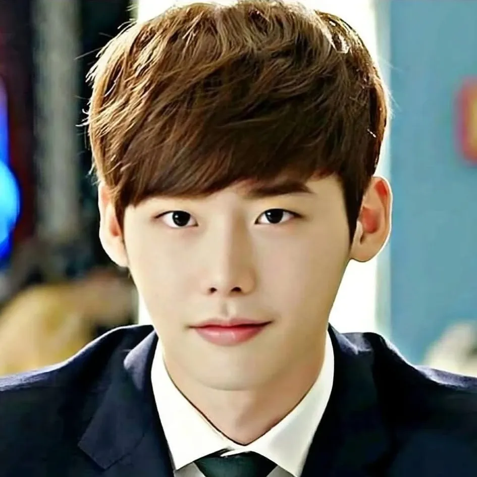 A moment captured by a fan of Lee Jongsuk