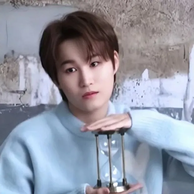 A moment captured by a fan of Kim Heejae