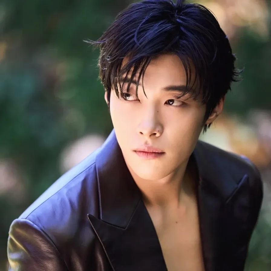 Behind-the-scenes cut of Woo Dohwan