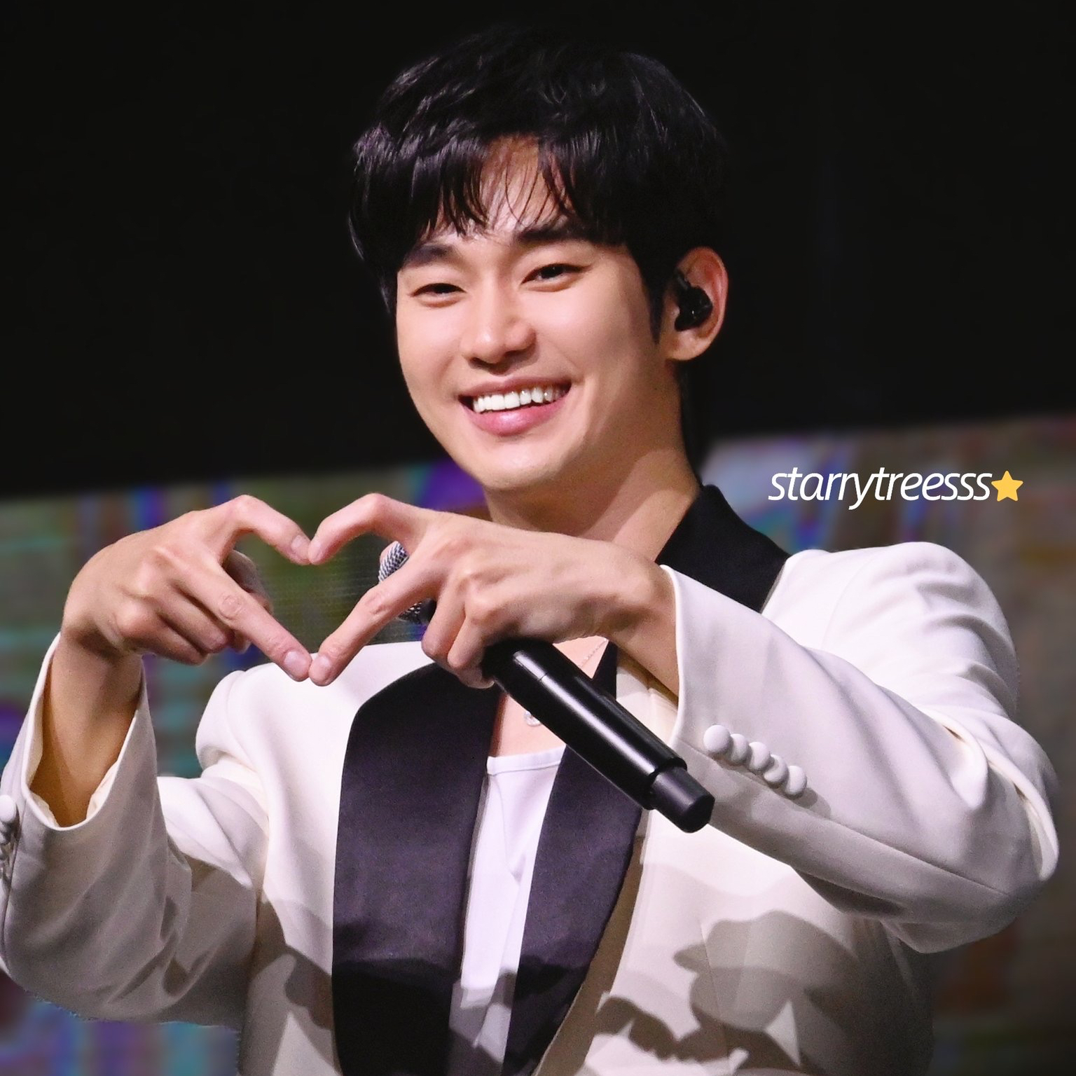Recent activity shot of Kim Soohyun