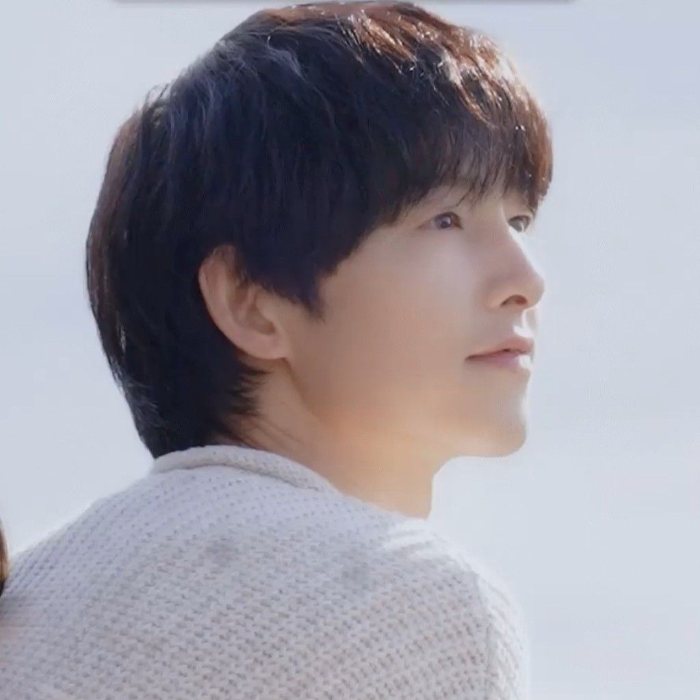 ソン・ジュンギの最近の活動ショット